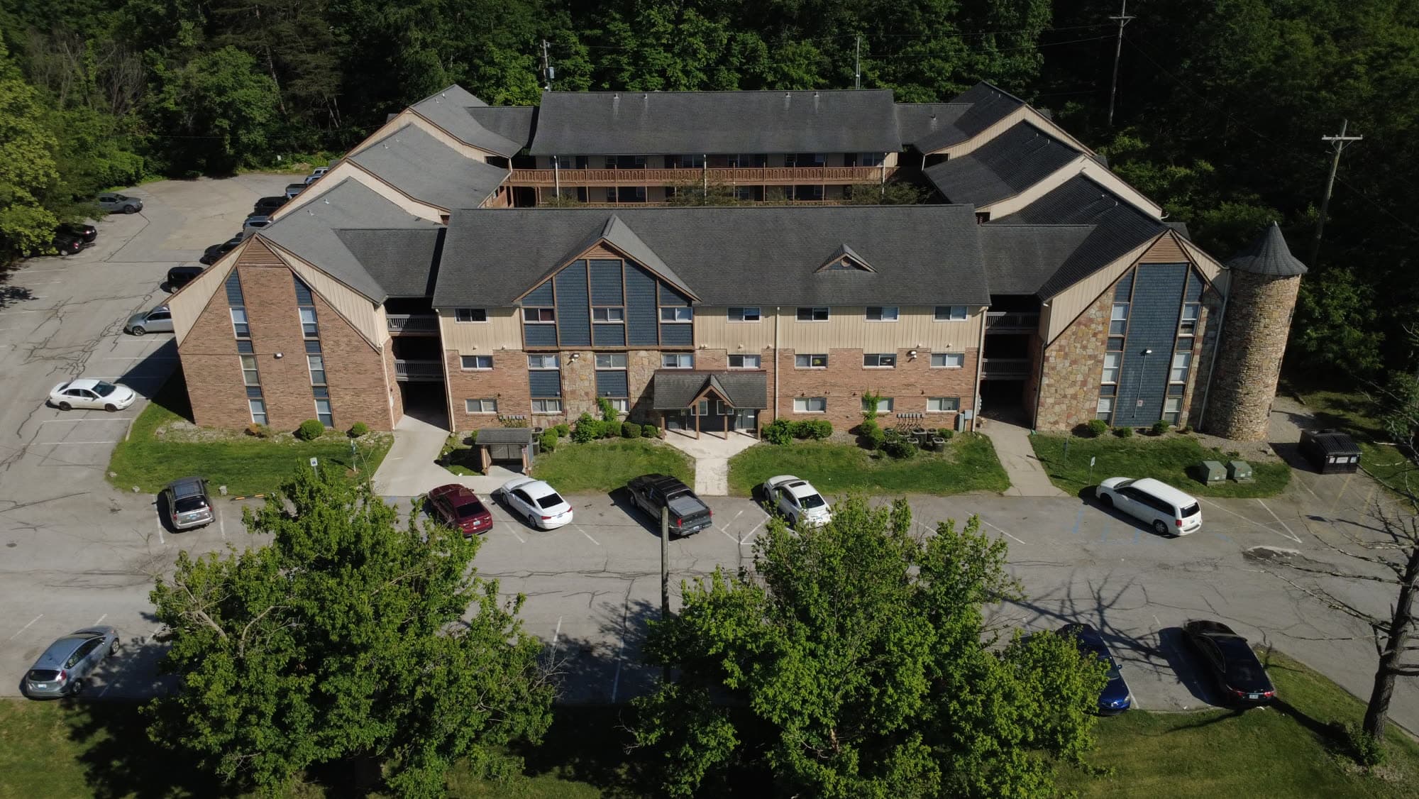 Willow Brook Apartments gallery image 3